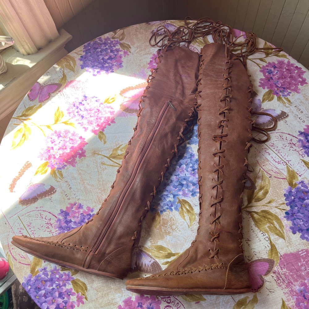 GENUINE LEATHER Laced Above the knee handcrafted moccasin boots GIPSY DARMA